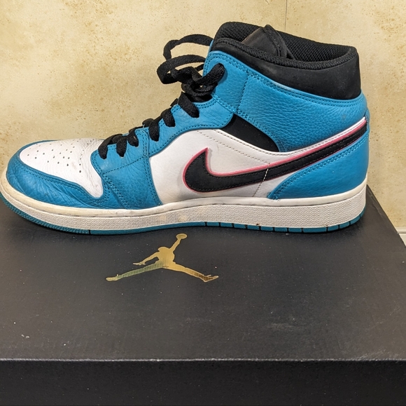 Size 10.5 Nike Air Jordan 1 SE Mid South Beach With Box Turbo Green WORN - Picture 8 of 8